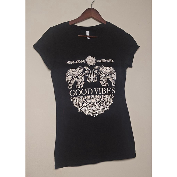 Reserved Tops - Women's Reserved Black XL Short Sleeve Tee with Elephant Graphic